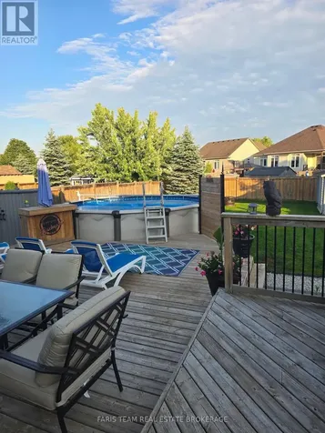 9 Broadpoint Street Wasaga Beach ON L9Z 3B8
