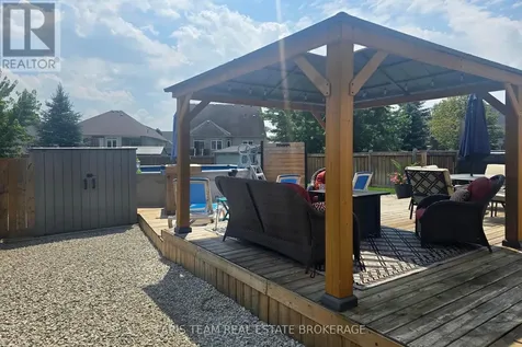 9 Broadpoint Street Wasaga Beach ON L9Z 3B8