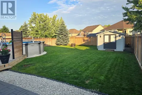 9 Broadpoint Street Wasaga Beach ON L9Z 3B8