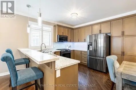 9 Broadpoint Street Wasaga Beach ON L9Z 3B8