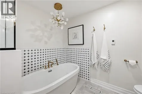 521 Dynes Road Burlington ON L7N 2V1