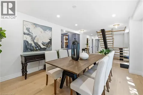 521 Dynes Road Burlington ON L7N 2V1