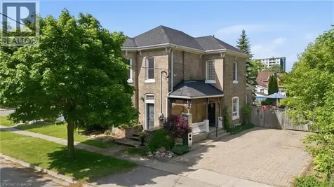 86 Oak Street Brantford ON N3T 2B3