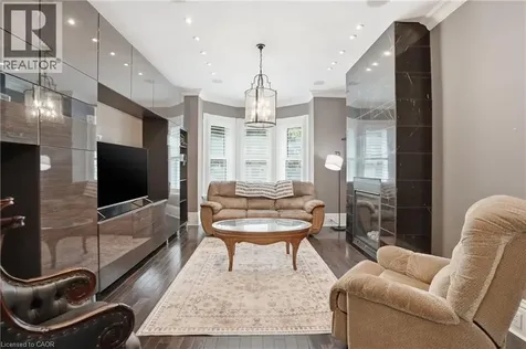 86 Oak Street Brantford ON N3T 2B3