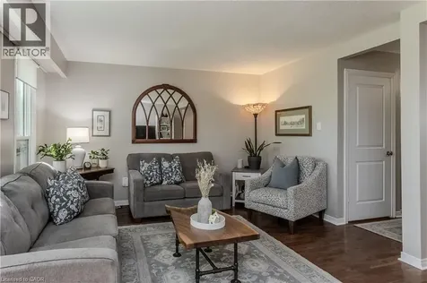 2157 Mountain Grove Avenue Burlington ON L7P 2H8