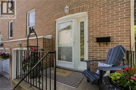 2157 Mountain Grove Avenue Burlington ON L7P 2H8