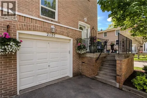 2157 Mountain Grove Avenue Burlington ON L7P 2H8