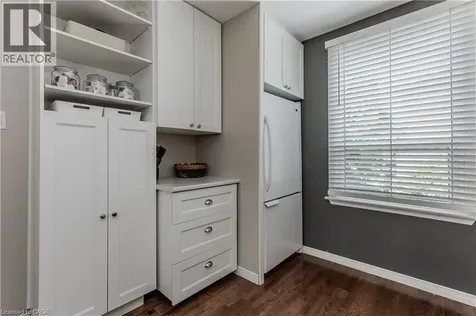 2157 Mountain Grove Avenue Burlington ON L7P 2H8