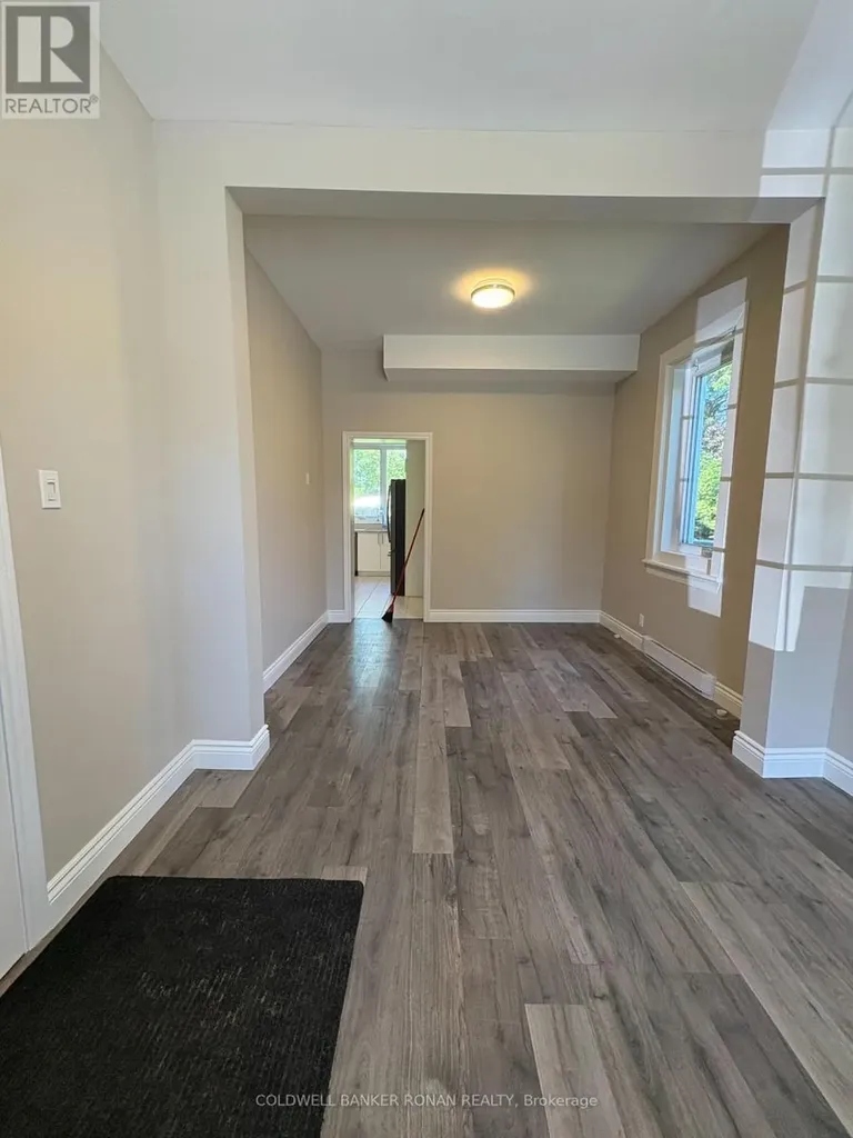 1429 Meadow Drive Ottawa ON K4P 1B1