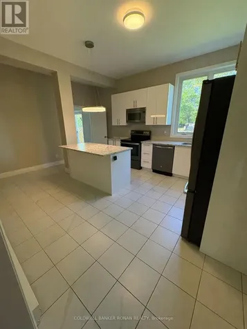 1429 Meadow Drive Ottawa ON K4P 1B1