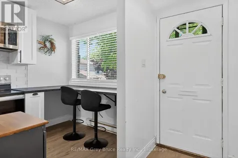 75 Laurie Crescent Owen Sound ON N4K 6C3