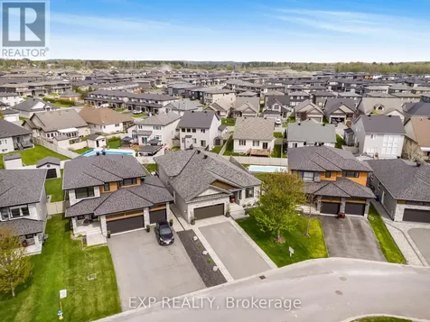 42 Granite Street Clarence-rockland ON K4K 0H8