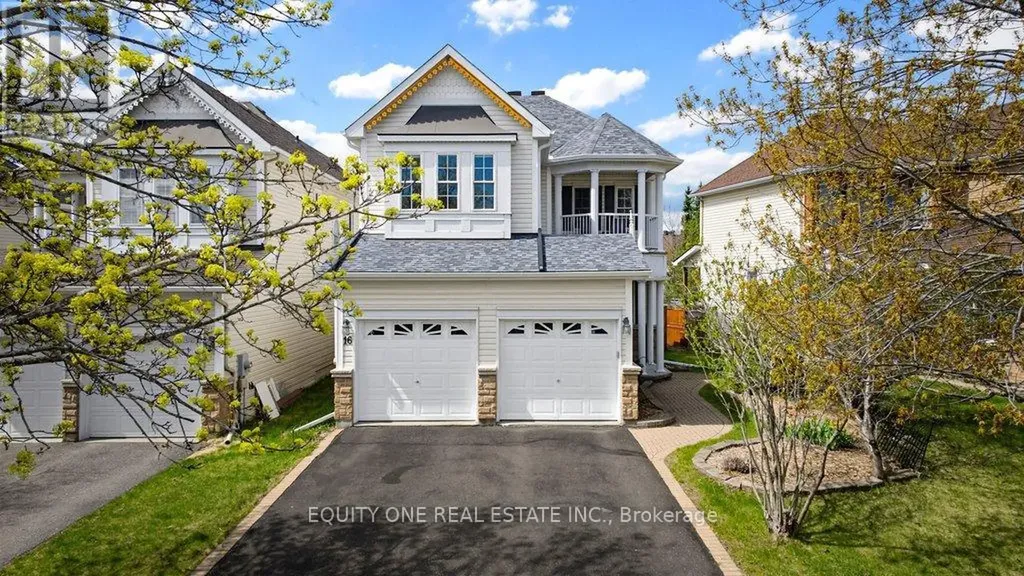 16 Grengold Way Ottawa ON K2T 1E2