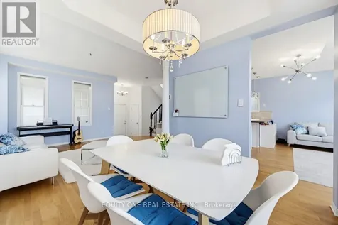 16 Grengold Way Ottawa ON K2T 1E2