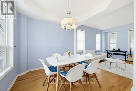 16 Grengold Way Ottawa ON K2T 1E2