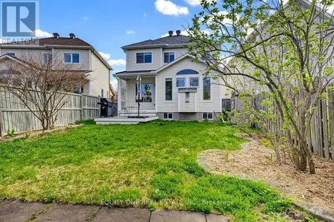 16 Grengold Way Ottawa ON K2T 1E2