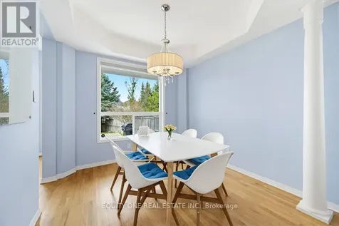 16 Grengold Way Ottawa ON K2T 1E2