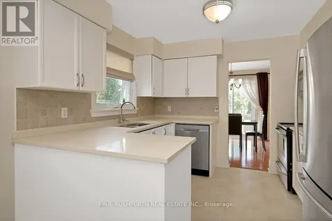90 Acklam Terrace Ottawa ON K2K 2J1