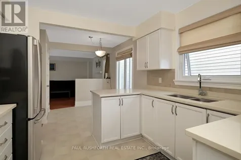 90 Acklam Terrace Ottawa ON K2K 2J1