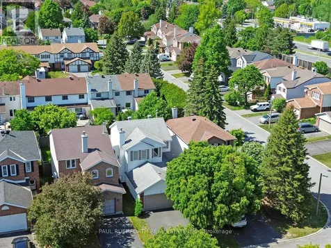 90 Acklam Terrace Ottawa ON K2K 2J1