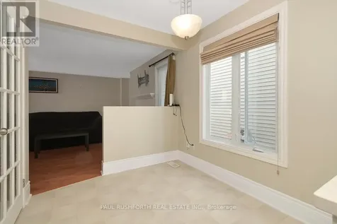 90 Acklam Terrace Ottawa ON K2K 2J1
