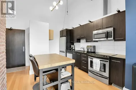 108 Third Avenue Ottawa ON K1S 2J8