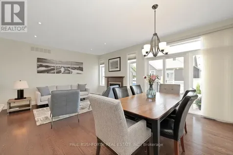 116 Elfin Grove Ottawa ON K2V 0B9
