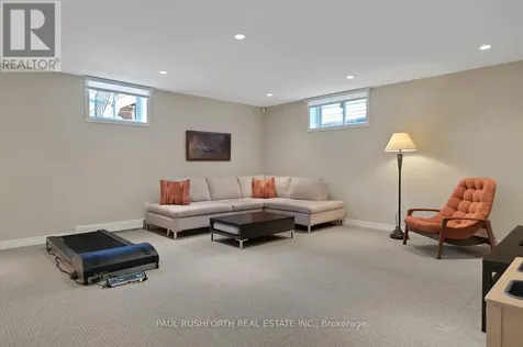 116 Elfin Grove Ottawa ON K2V 0B9