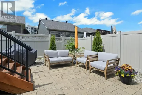 116 Elfin Grove Ottawa ON K2V 0B9