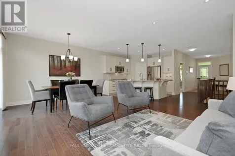 116 Elfin Grove Ottawa ON K2V 0B9