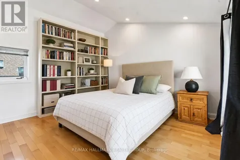 425 Echo Drive Ottawa ON K1S 1N6