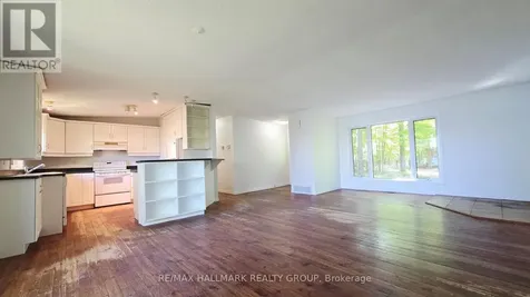 156 Dewolfe Street Ottawa ON K7S 3G7