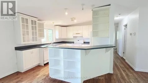 156 Dewolfe Street Ottawa ON K7S 3G7