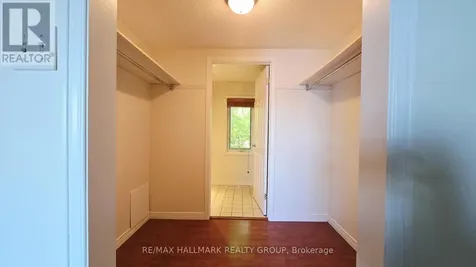 156 Dewolfe Street Ottawa ON K7S 3G7