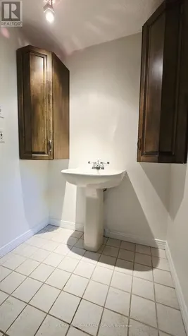 156 Dewolfe Street Ottawa ON K7S 3G7
