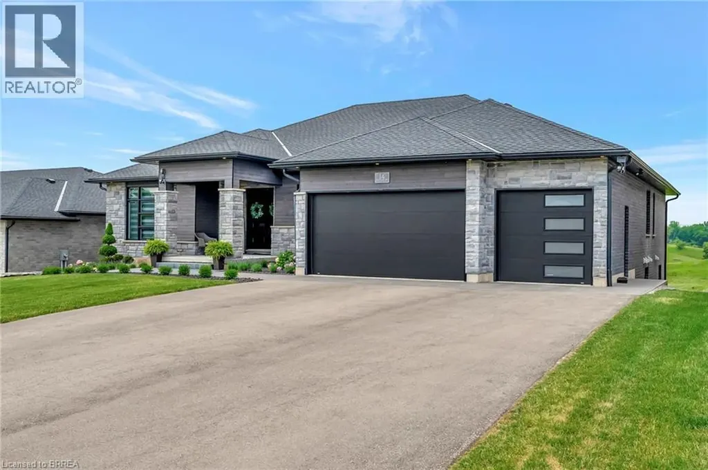 14 Hudson Drive Brantford ON N3T 5L7