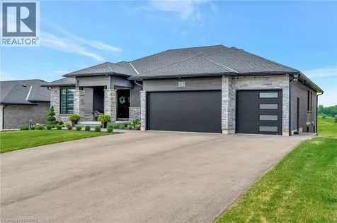 14 Hudson Drive Brantford ON N3T 5L7