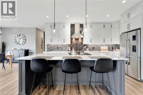 14 Hudson Drive Brantford ON N3T 5L7