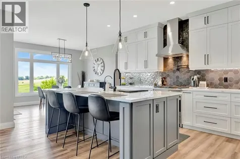 14 Hudson Drive Brantford ON N3T 5L7