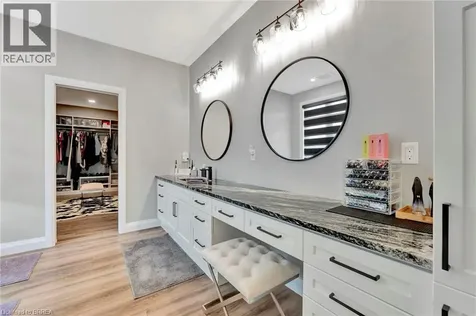 14 Hudson Drive Brantford ON N3T 5L7