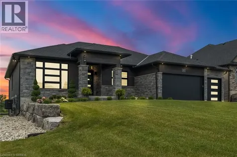 14 Hudson Drive Brantford ON N3T 5L7