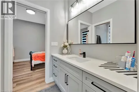 14 Hudson Drive Brantford ON N3T 5L7