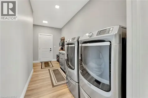14 Hudson Drive Brantford ON N3T 5L7
