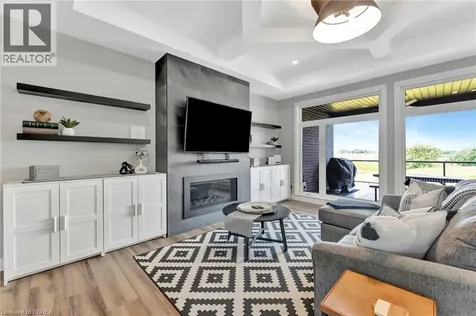 14 Hudson Drive Brantford ON N3T 5L7