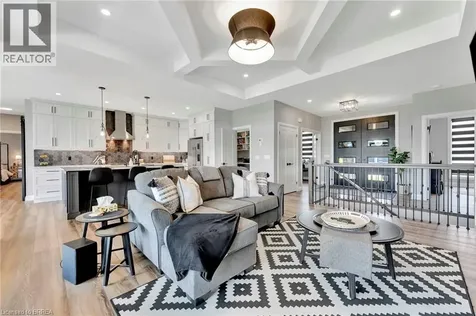 14 Hudson Drive Brantford ON N3T 5L7