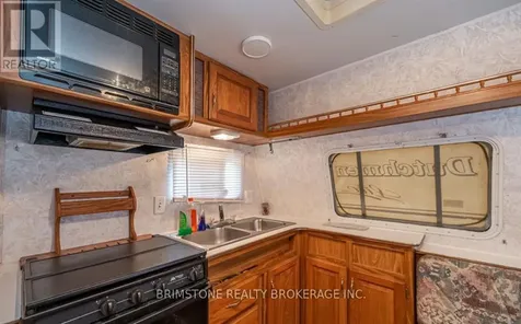 5216 County 90 Road Springwater ON L0M 1T2
