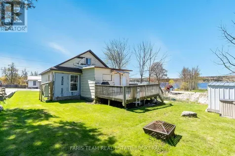 5 Scott Street Penetanguishene ON L9M 1N1