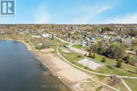 5 Scott Street Penetanguishene ON L9M 1N1