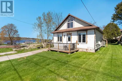 5 Scott Street Penetanguishene ON L9M 1N1