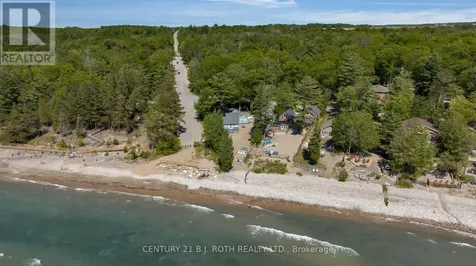 2026 Tiny Beaches Road South Tiny ON L0L 1P1